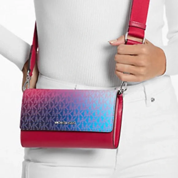 MICHAEL KORS Jet Set Large Ombré Signature Logo Crossbody Bag
Dark Raspberry - Picture 12 of 16